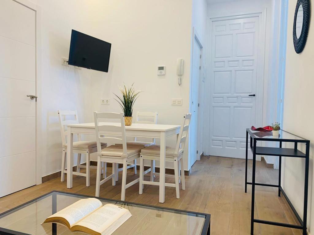 Apartamentos Alcazaba Málaga Eksteriør bilde