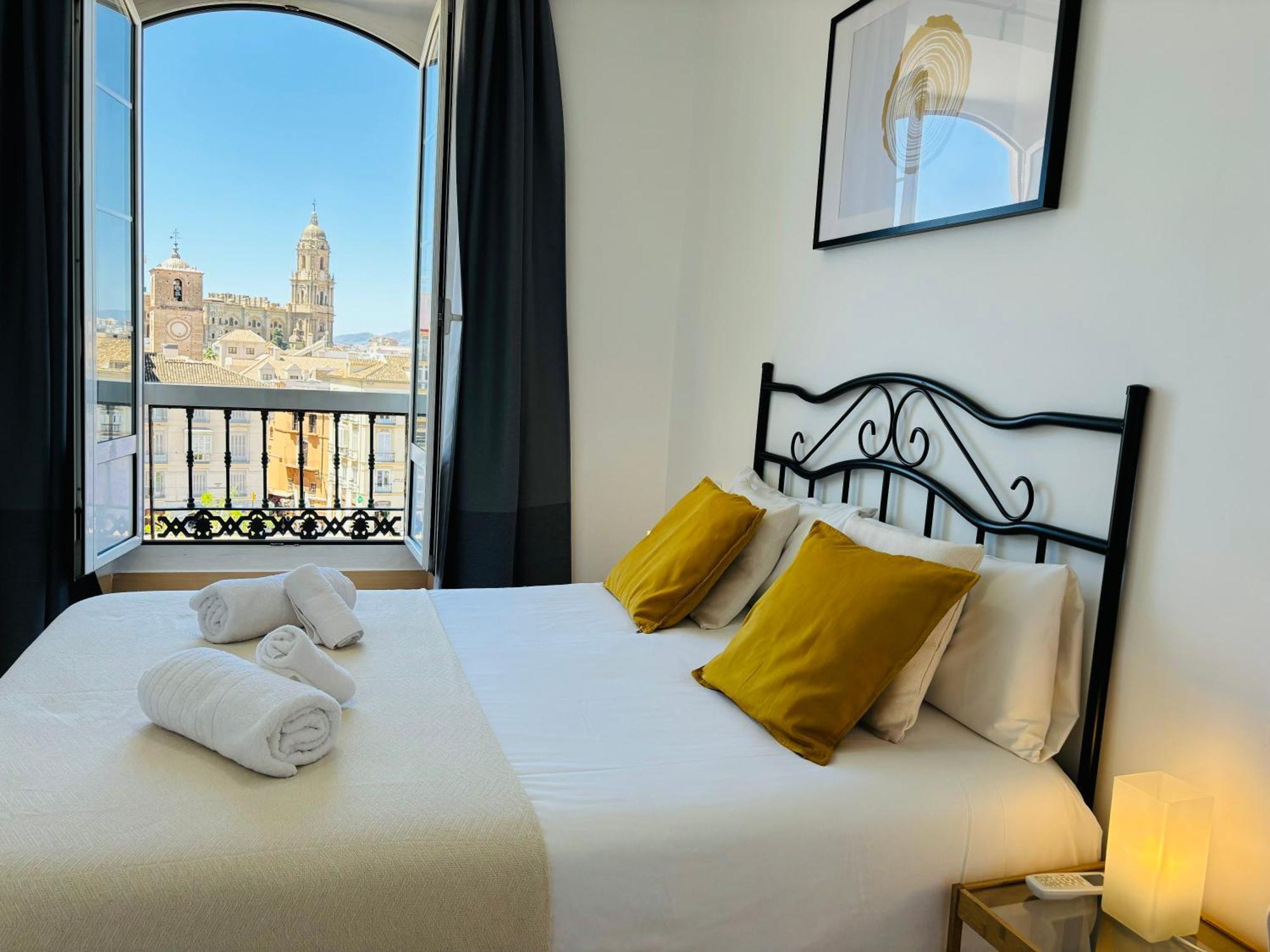 Apartamentos Alcazaba Málaga Eksteriør bilde